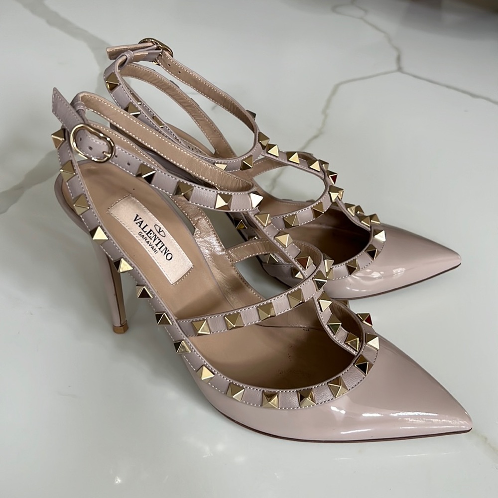 Valentino Rockstud Slingback Pump Poudre